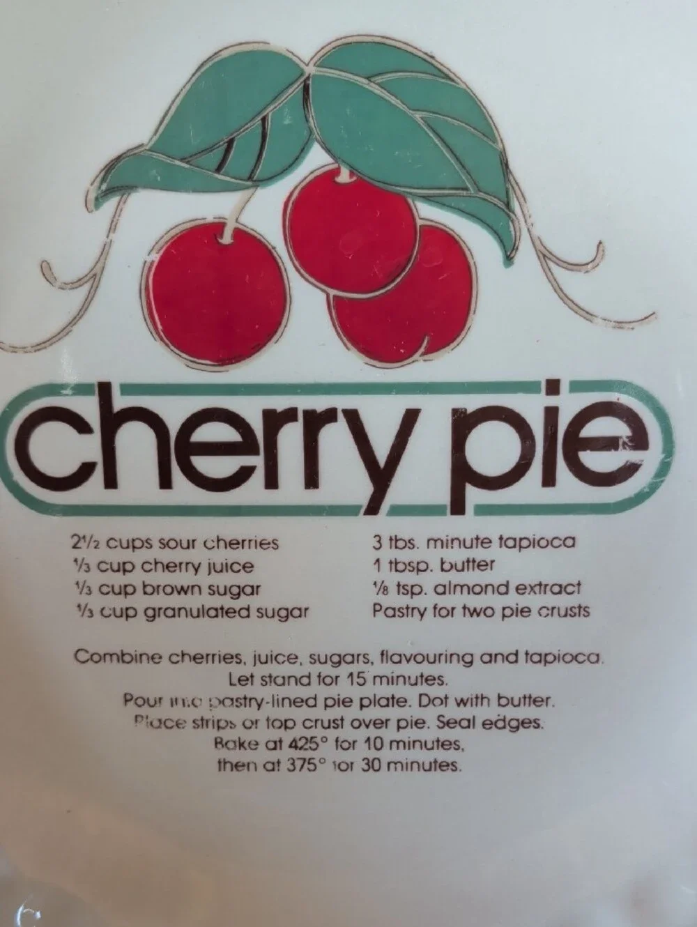 VTG. Ceramic Cherry Pie Recipe Plate. 🌟